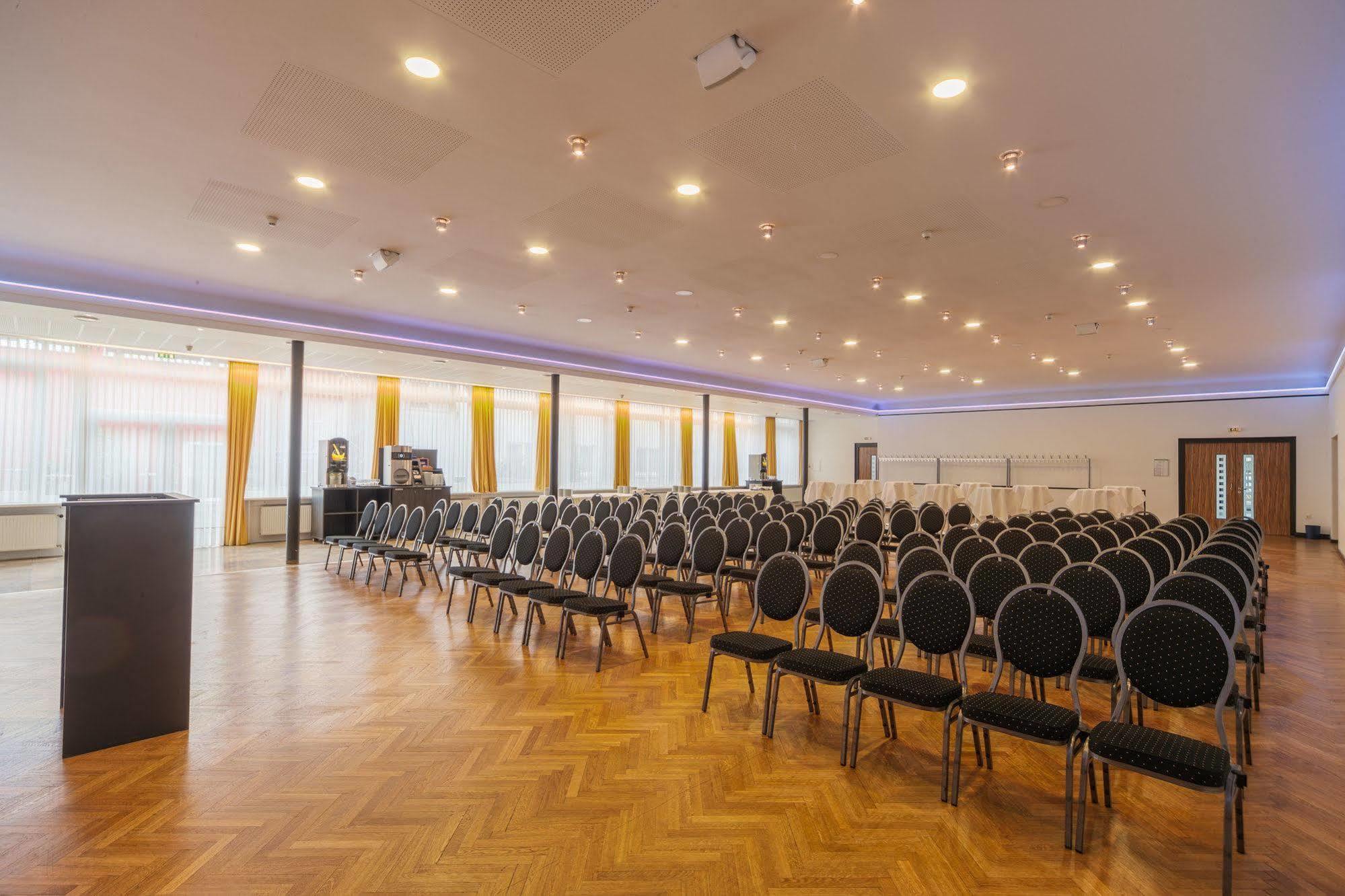 Designhotel + Congresscentrum Wienecke Xi. Hannover Buitenkant foto